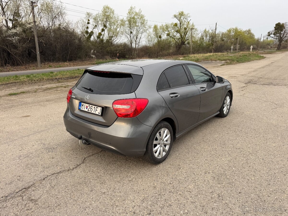 Mercedes-Benz A180 - 4