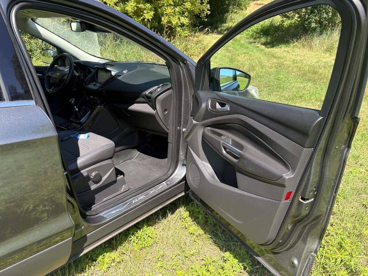Ford Kuga Titanium 2.0 TDCi 4X4 2019 - 4