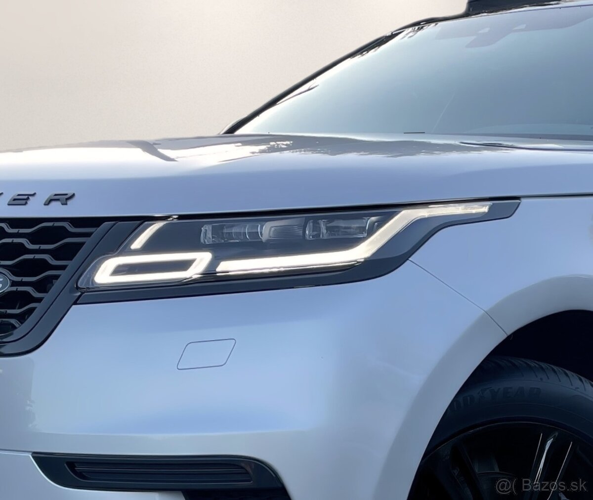 Land Rover Range Rover Velar 2.0D R-DYNAMIC S AWD PANORAMA