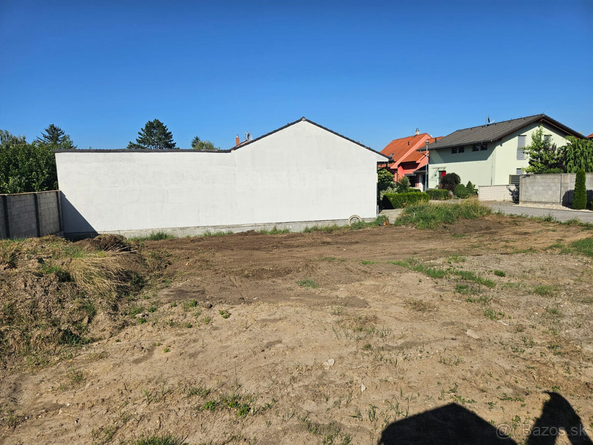 Stavebný pozemok v Skalici pod Rotundou - 4