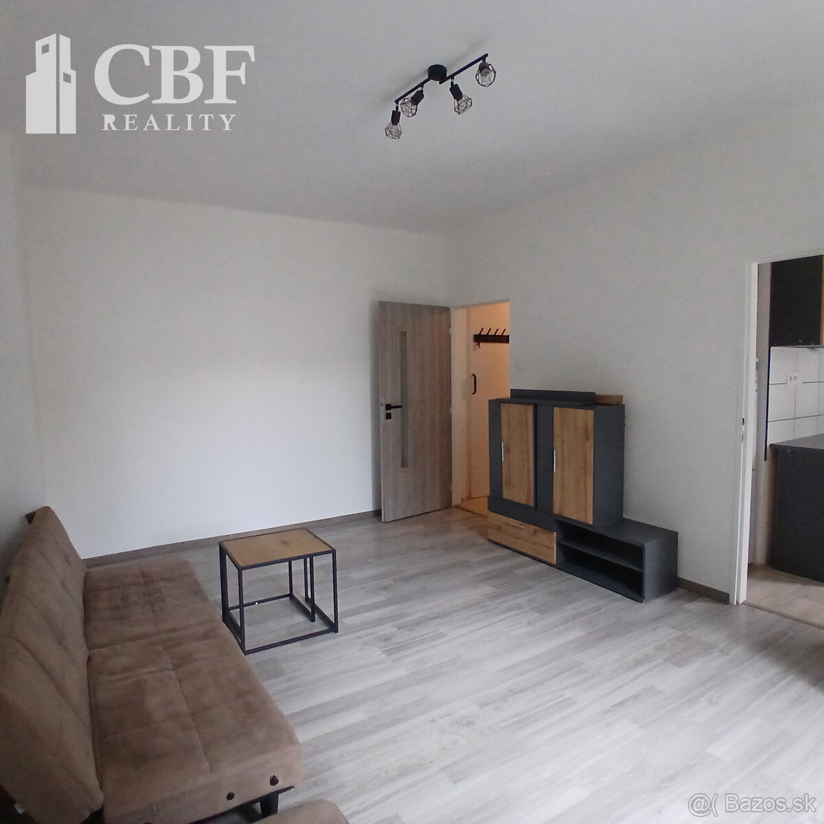 Na predaj 2-izbový zariadený byt na Mierovej ulici v Rožňave - 4