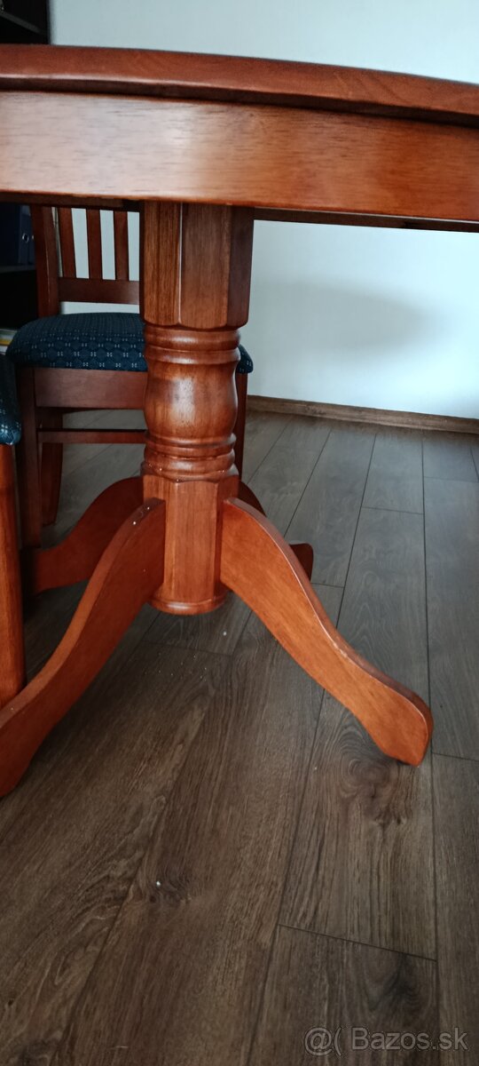 Predám stôl a 4 ks stoličiek - 4