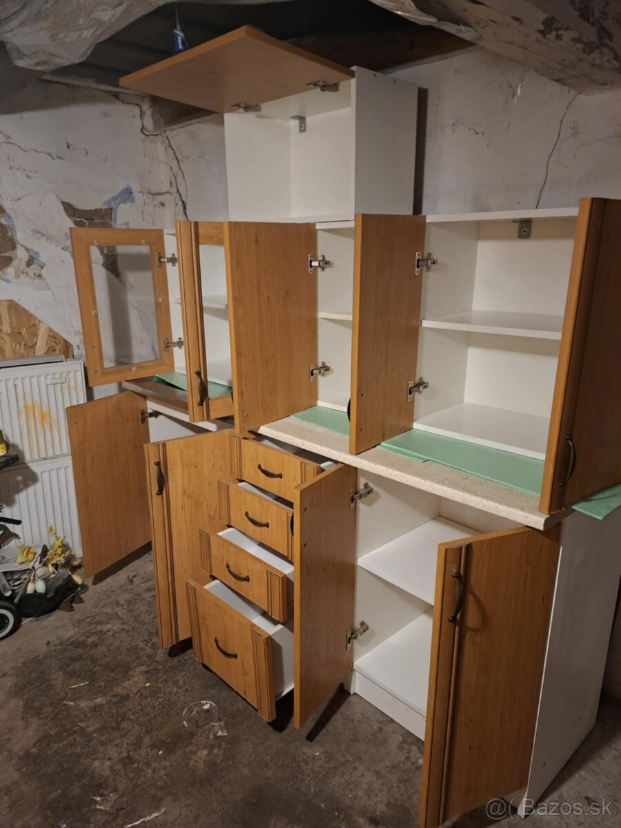 Na predaju kuchynská linka - 4