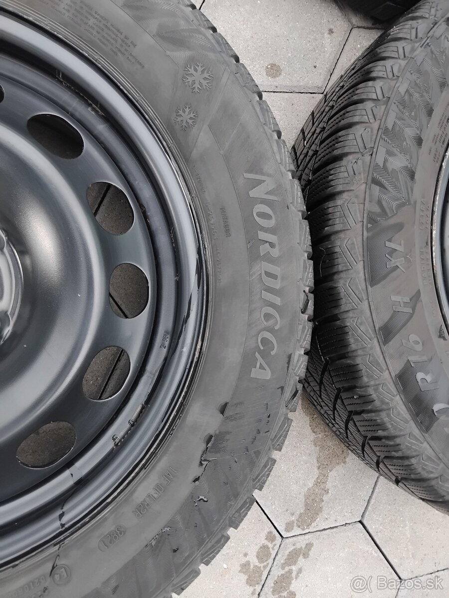 Zimné pneu 215/60 R16 - 4