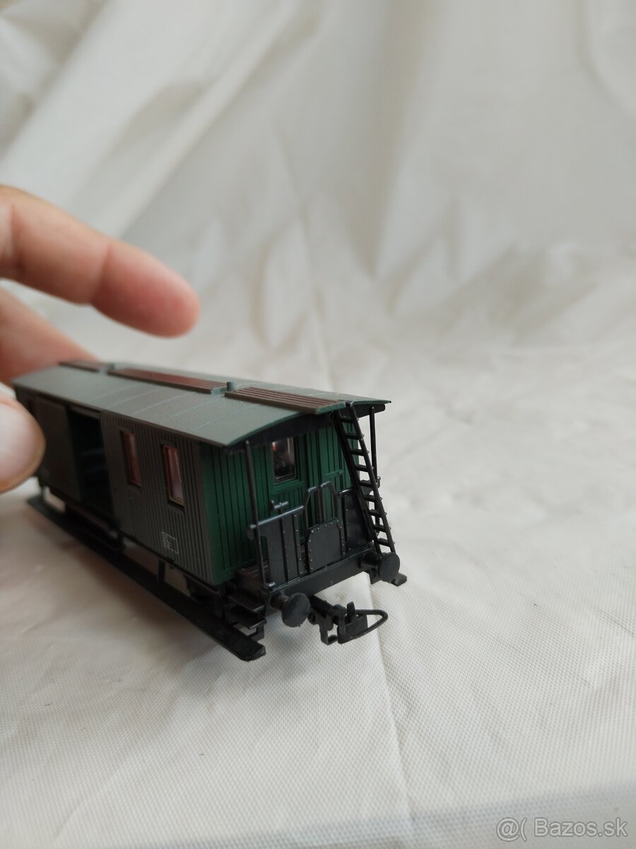 Model služobného vagóna H0 - 4