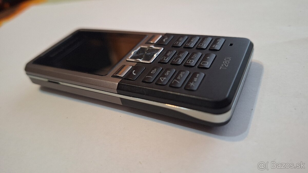 Sony ericsson T280i - 4