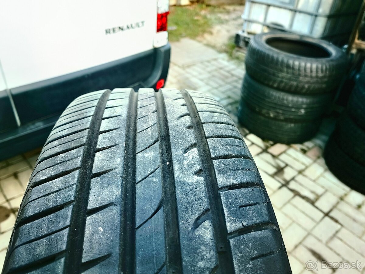 Hankook 215/70 R16 letné - 4
