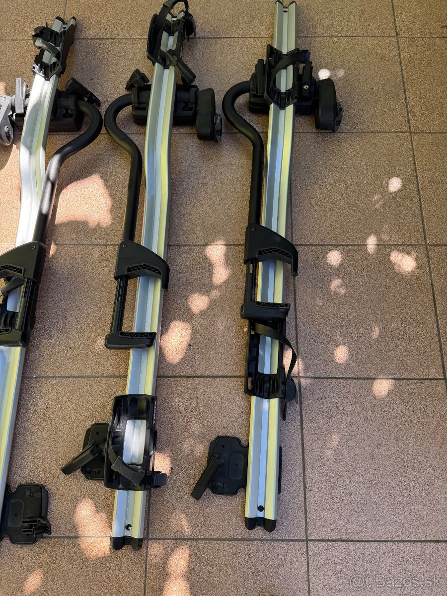 Thule WingBar Evo a 4x Thule Pro Ride 598 - 4