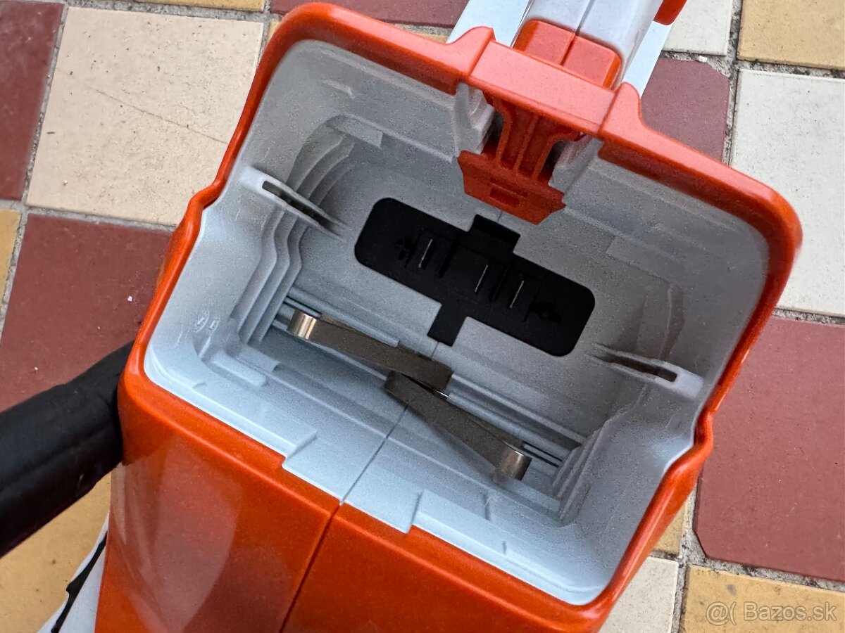 Stihl msa 70 akú pila, baterky a nabíjačka - 4