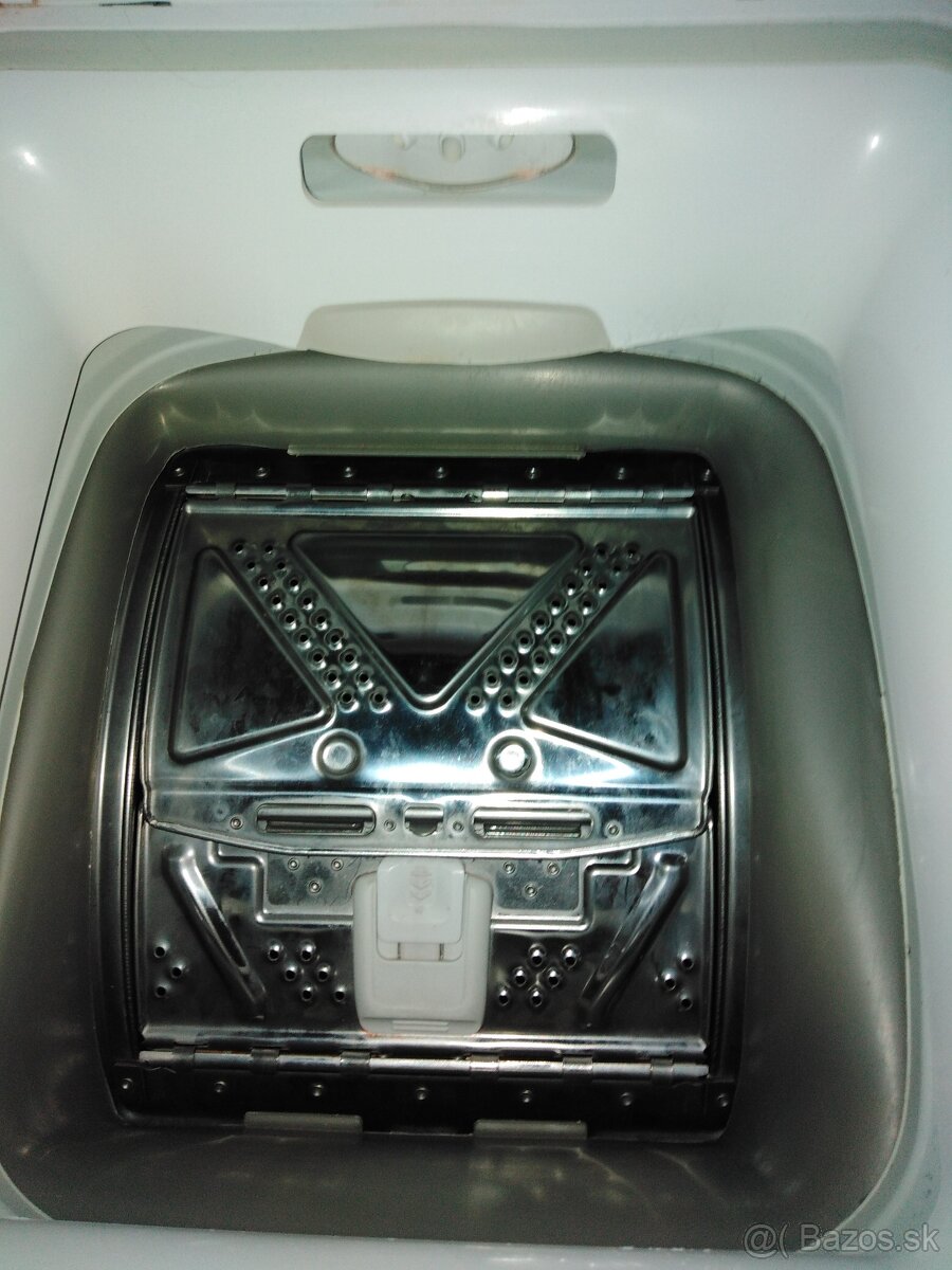 Práčka INDESIT - 4