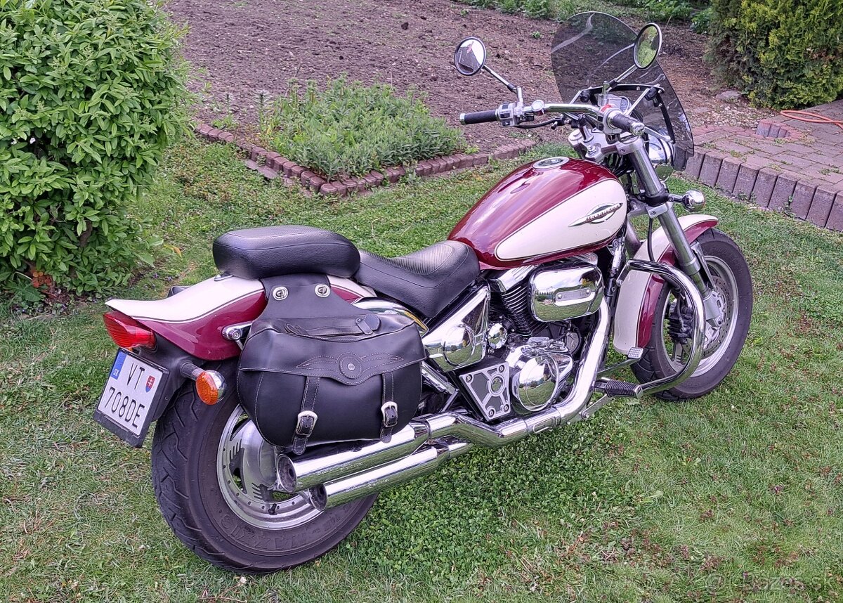 Suzuki Marauder VZ 800 - 4