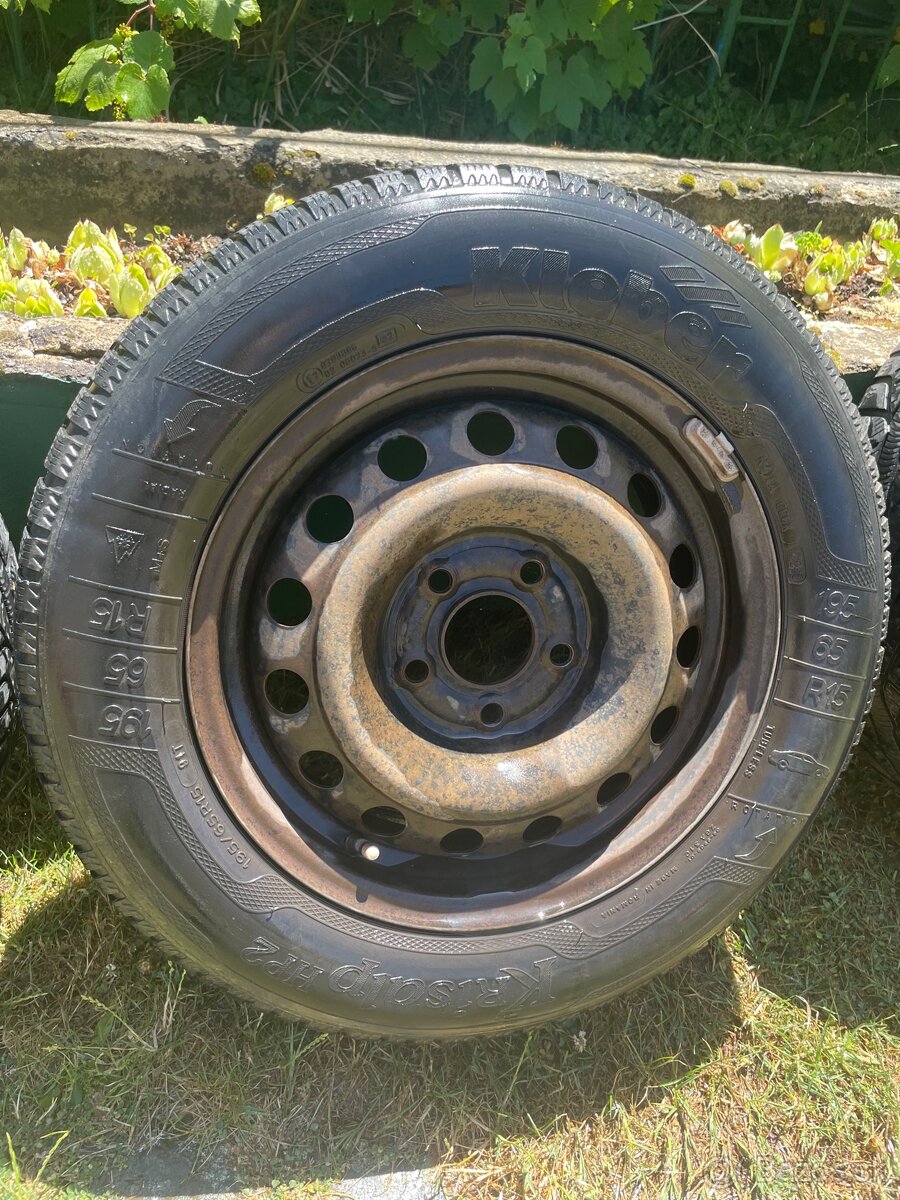 Plechové disky so zimnými pneu - 4