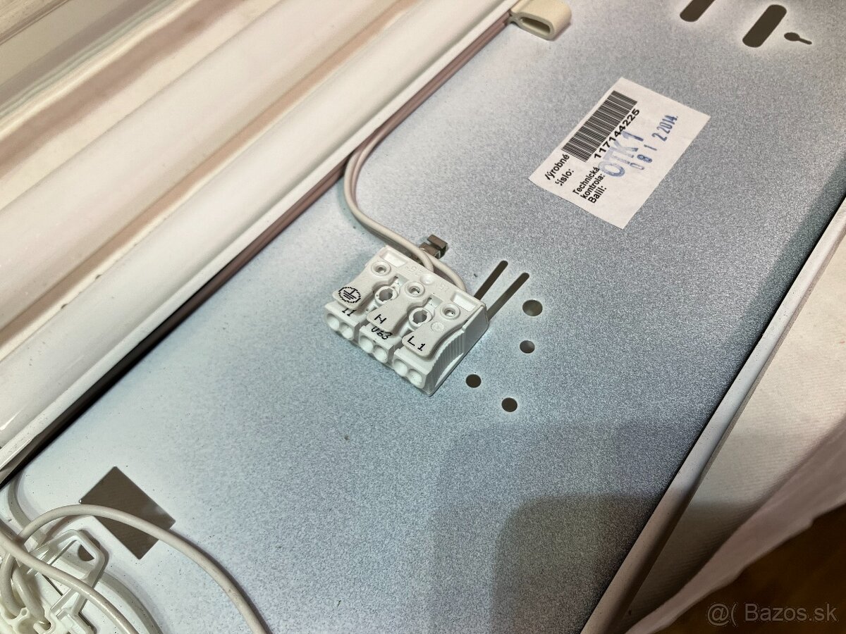 Neonové svietidla 7ks = 28€. - 4