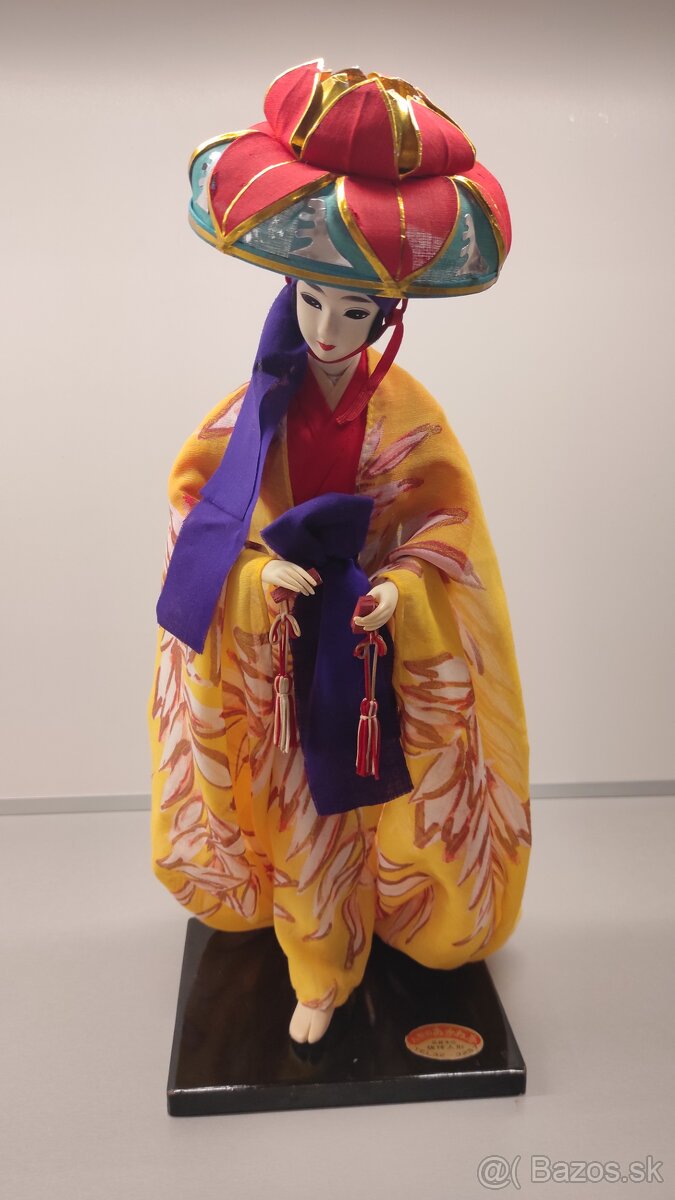 Japonská bábika s klobúkom - 4