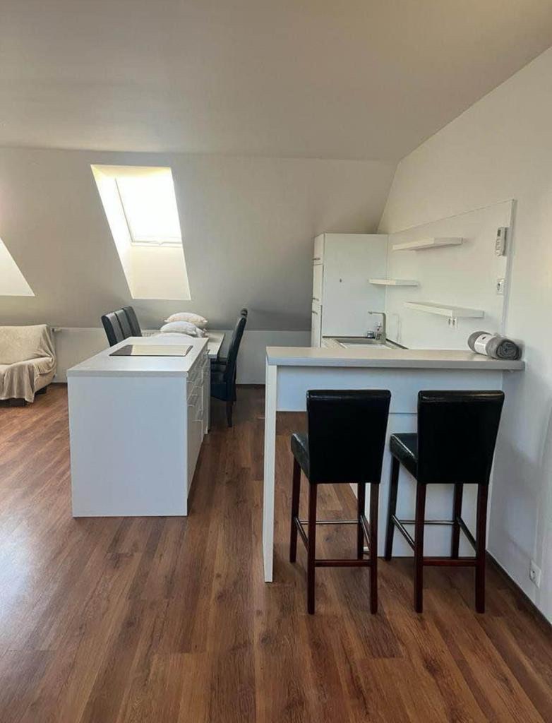 Prenajom 3izb byt - 4