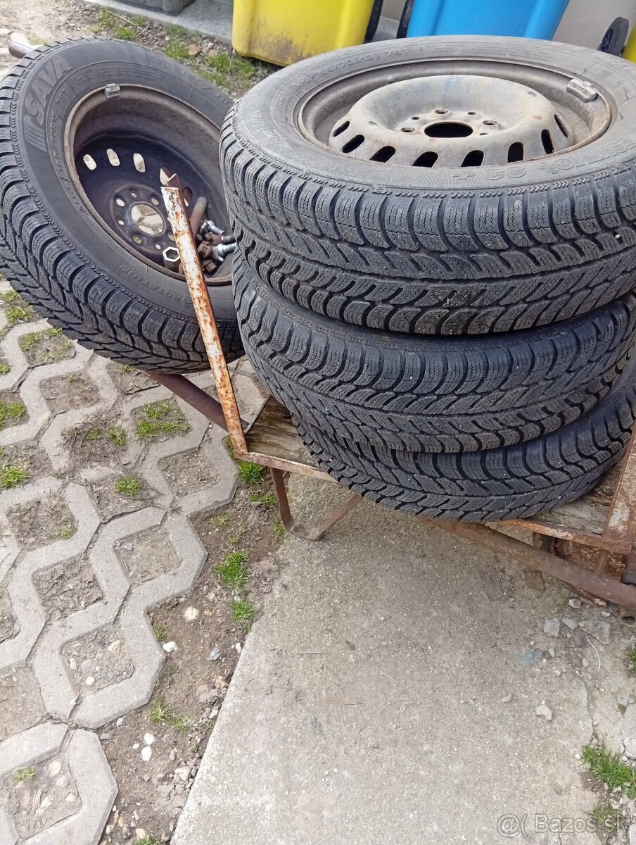 Predam zimne pneu 165 /70 R13 - 4