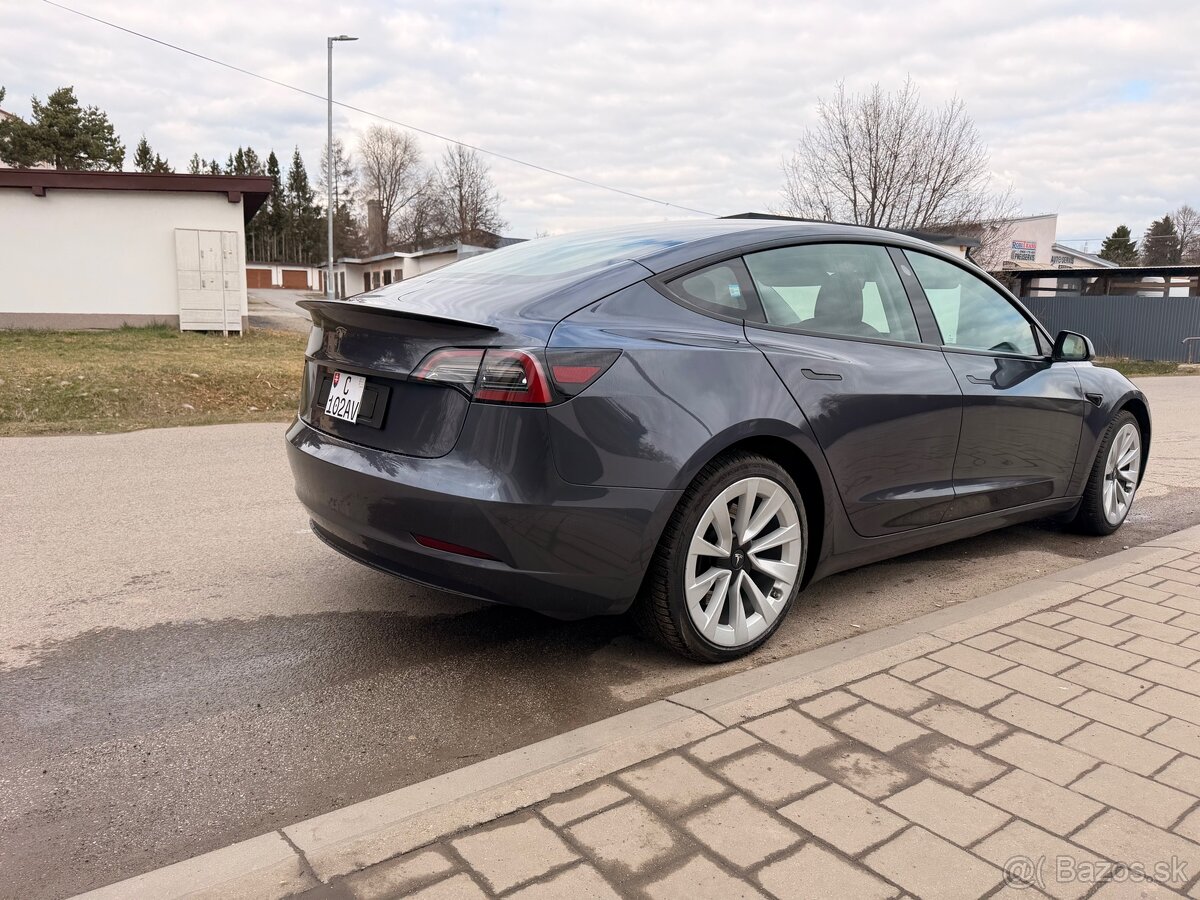 Tesla Model 3 RWD | 2022 | TOP stav - 4