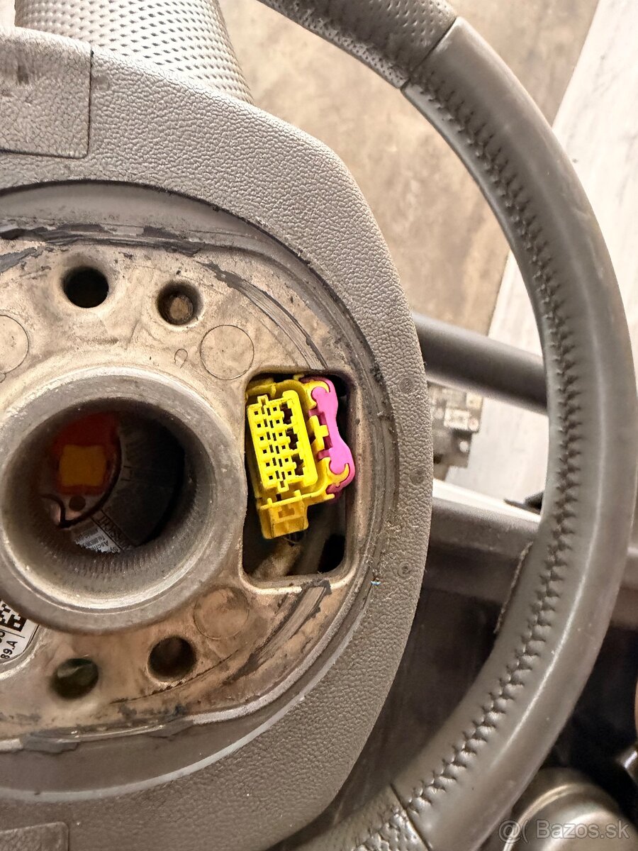 Volant na Audi A6 C6 - 4