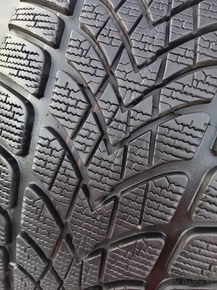 Predám 4x Dunlop 235 50 r18 - 4