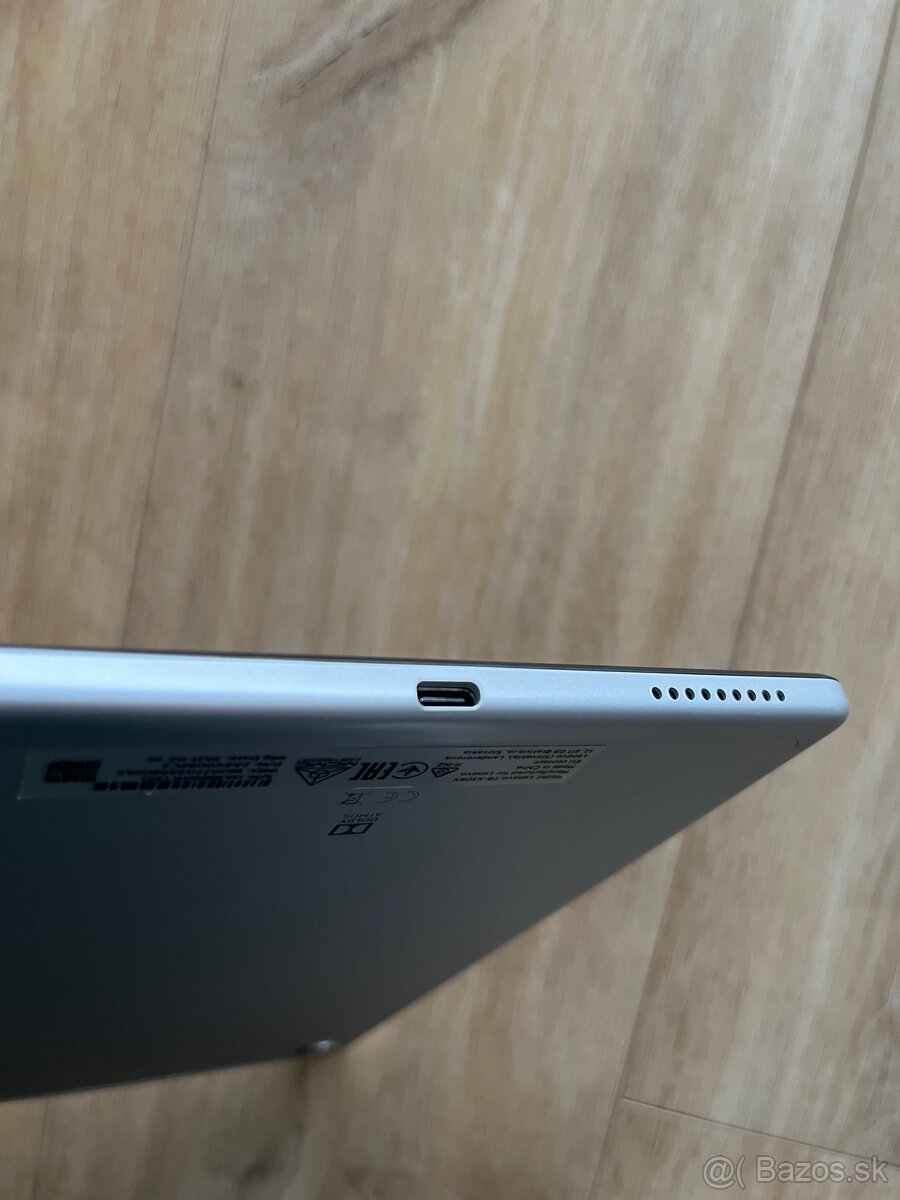 Lenovo tablet - 4