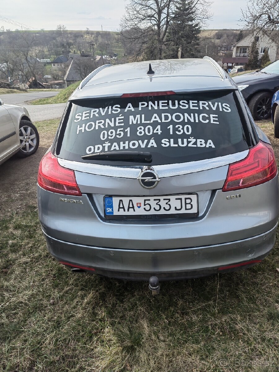 predám opel insignia 2010 - 4