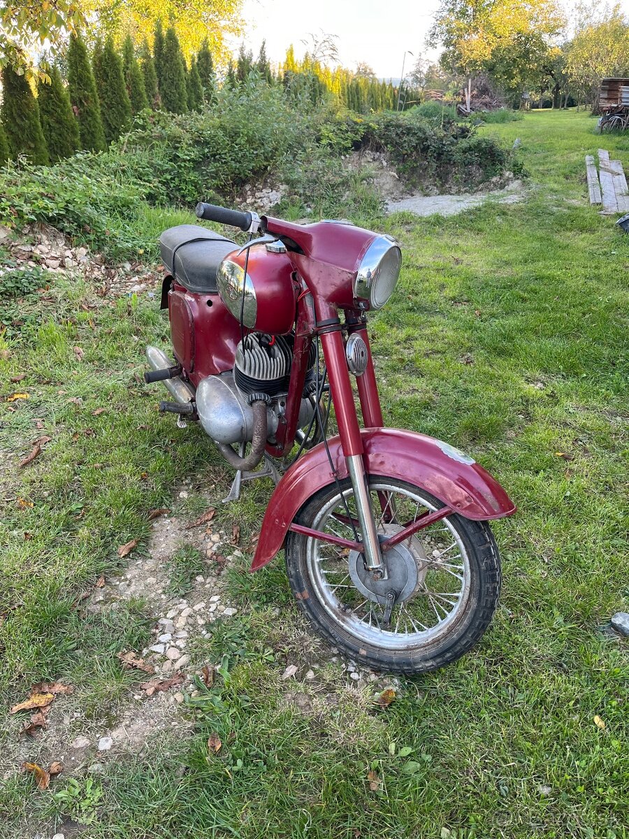 Predam Jawa 350/360 panelka r.v 1970 - 4