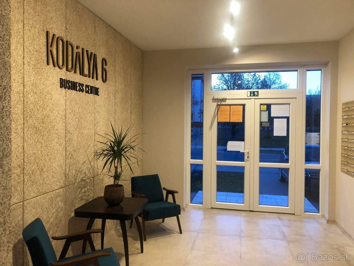 Voľné priestory na prenájom v centre Galanty - 4 kancelárie - 4