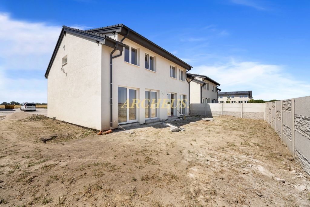 NOVOSTAVBA DVOJDOMU S POZEMKOM V ŠTANDARDE, LEHNICE-KOLÓNIA - 4