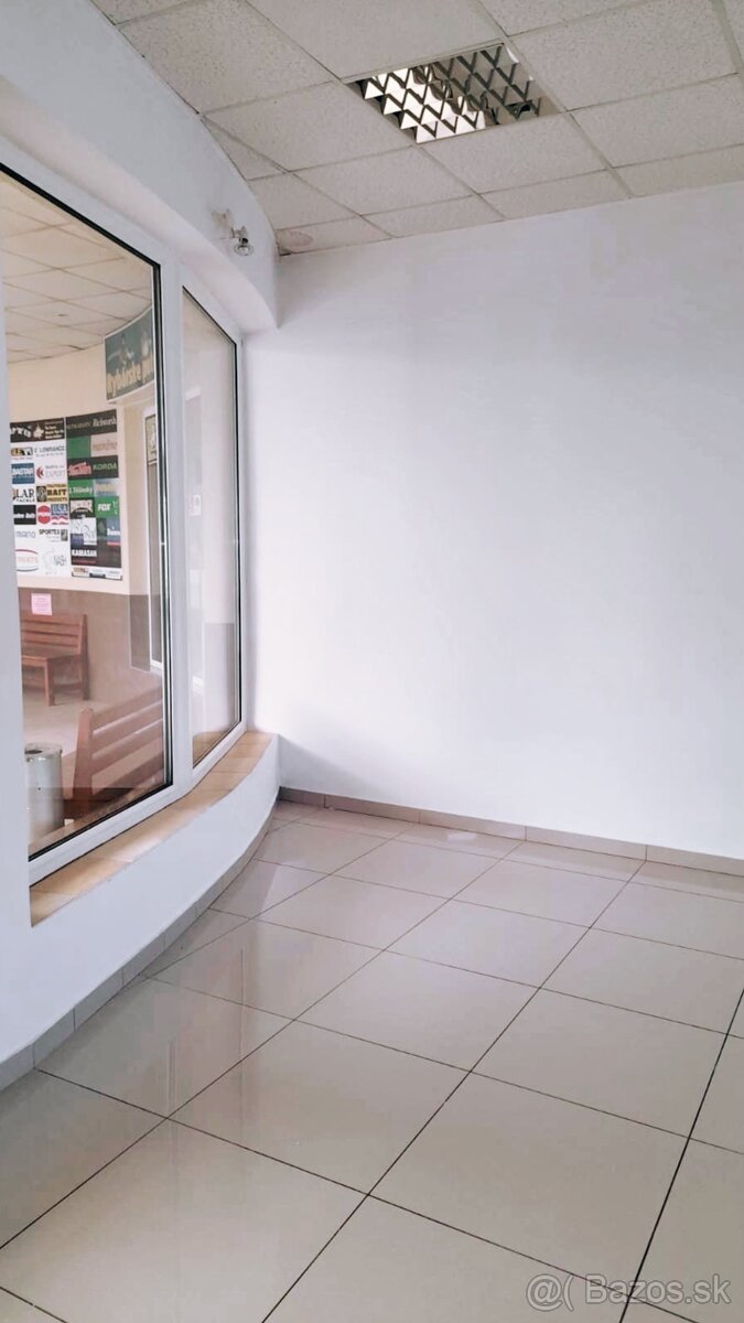 Prenájom obchodného priestoru v Topoľčanoch - 4