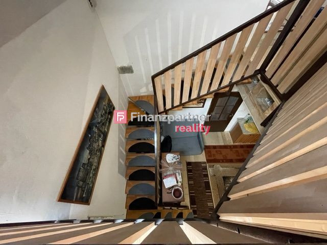 Chata v lese: el., voda, internet tesla, satelit, fotovoltik - 4