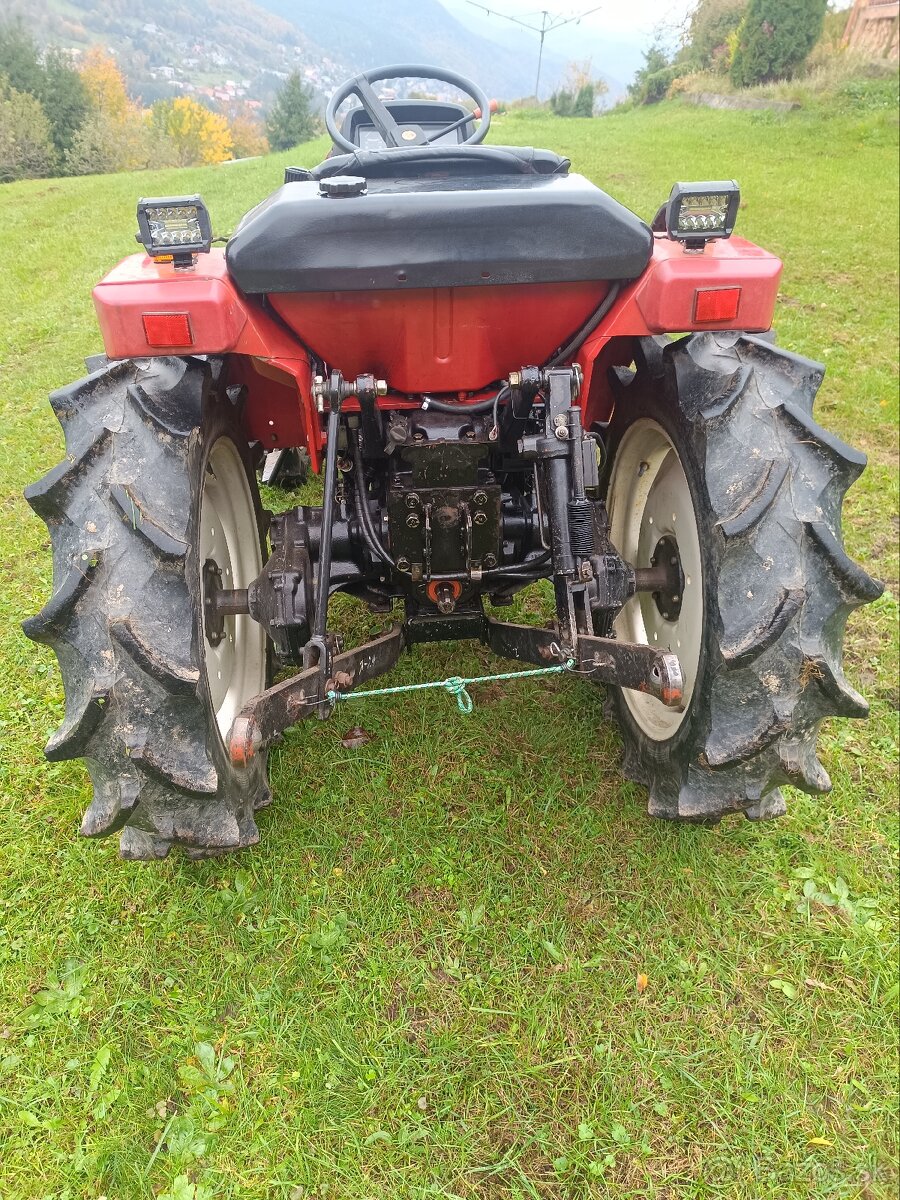 Mitsubishi MT 185 - 4