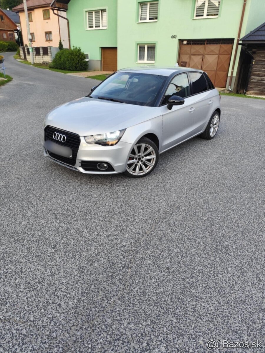 Audi A1 Sportback Sline 1.6TDI 66KW - 4