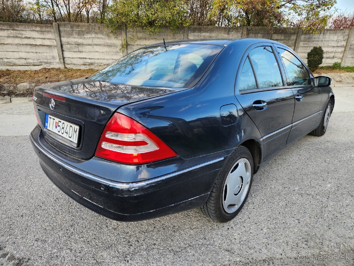 Mercedes C 320 - 4