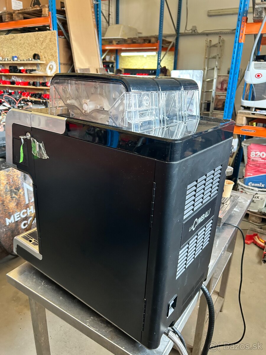 Kávovar Cimbali Q10 superautomatic - 4