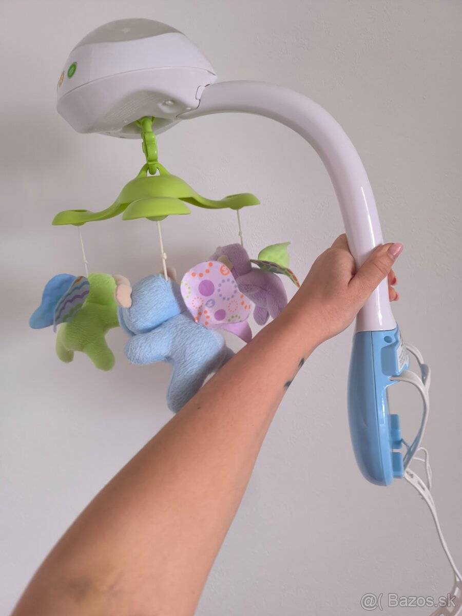 Hráci kolotoč nad postieľku - 4