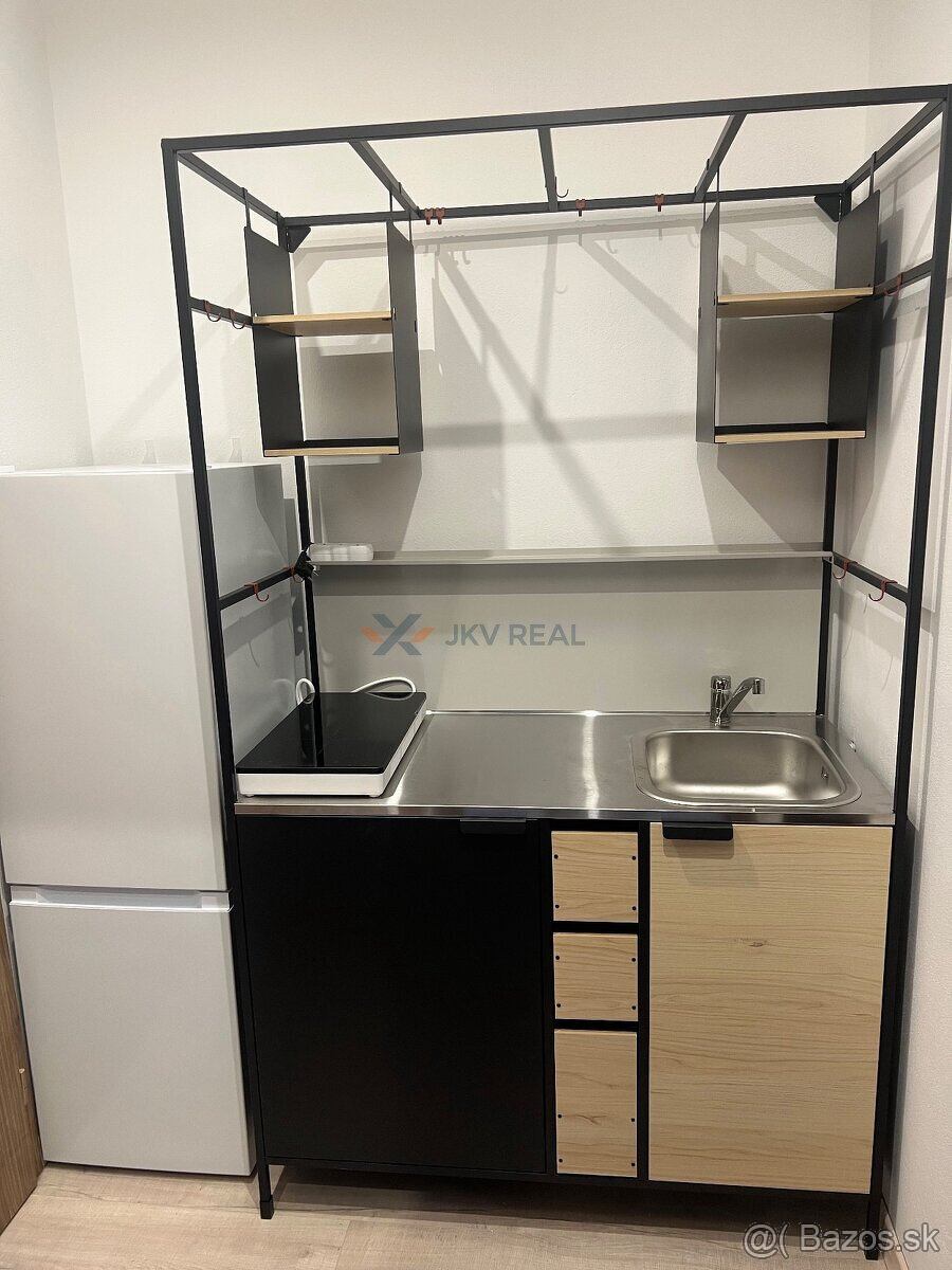 Prenájom 1-izbového bytu s klímou a parkovaním Hlohovec - 4