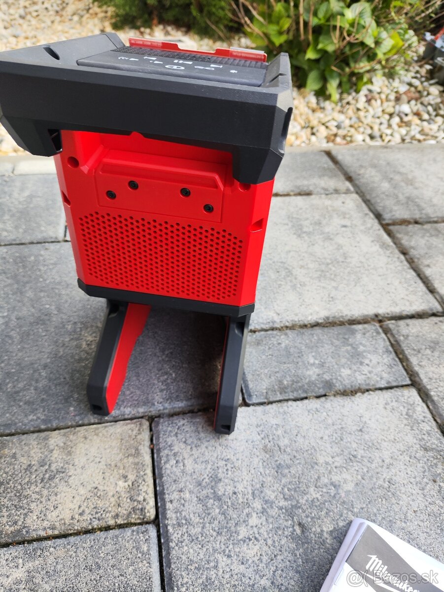 Milwaukee aku bluetooth reproduktor M18 SPEJSG2-0 - 4