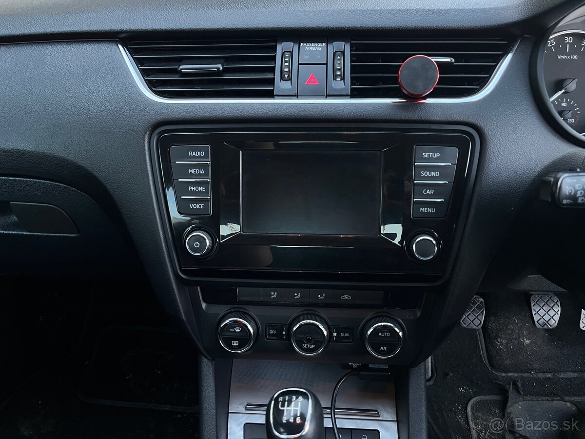 Rozpredám Octavia III Liftback 2.0 TDI - 4