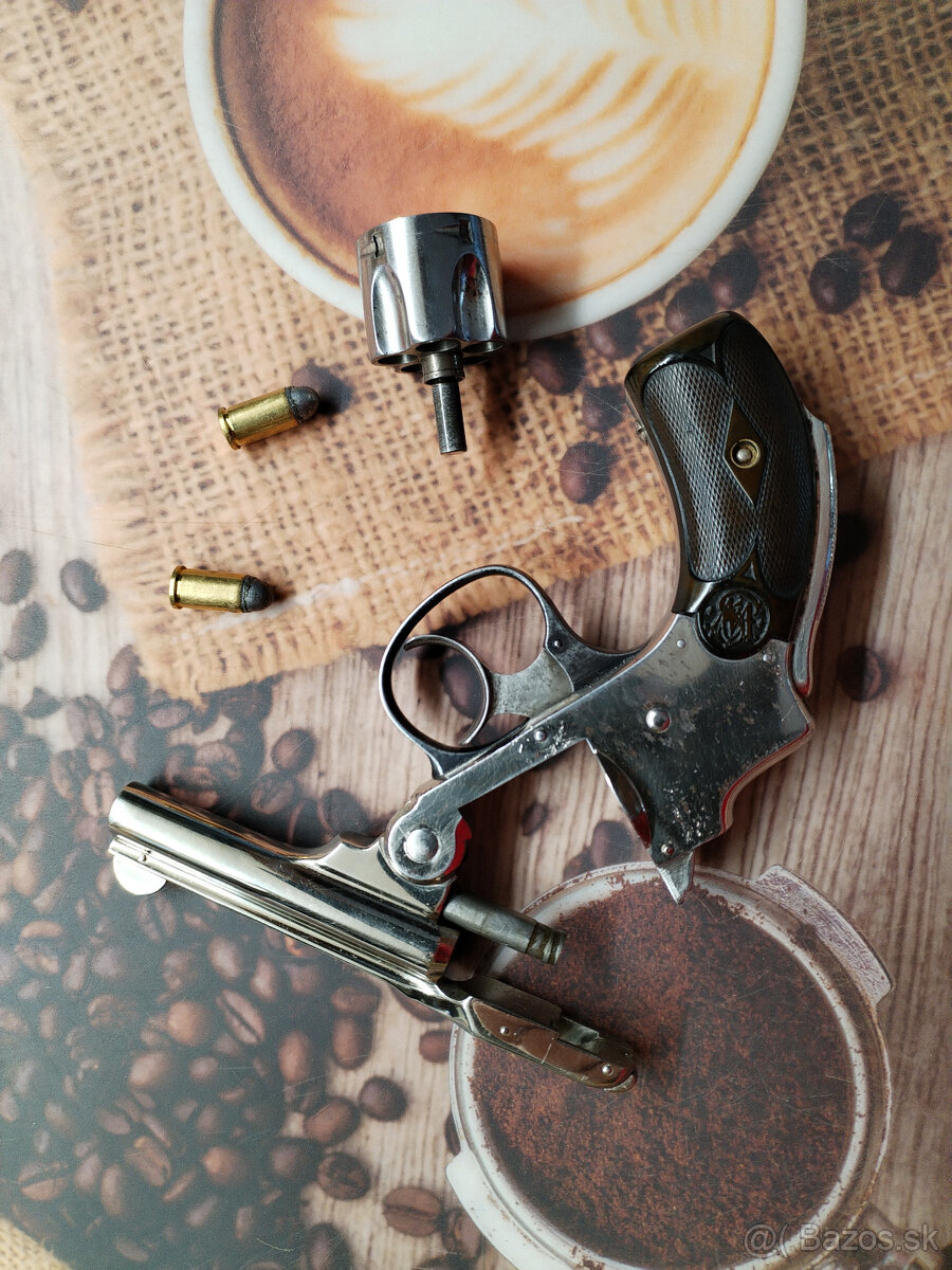 Smith & Wesson Safety Hammerless .32 SW, US patent 1885 - 4