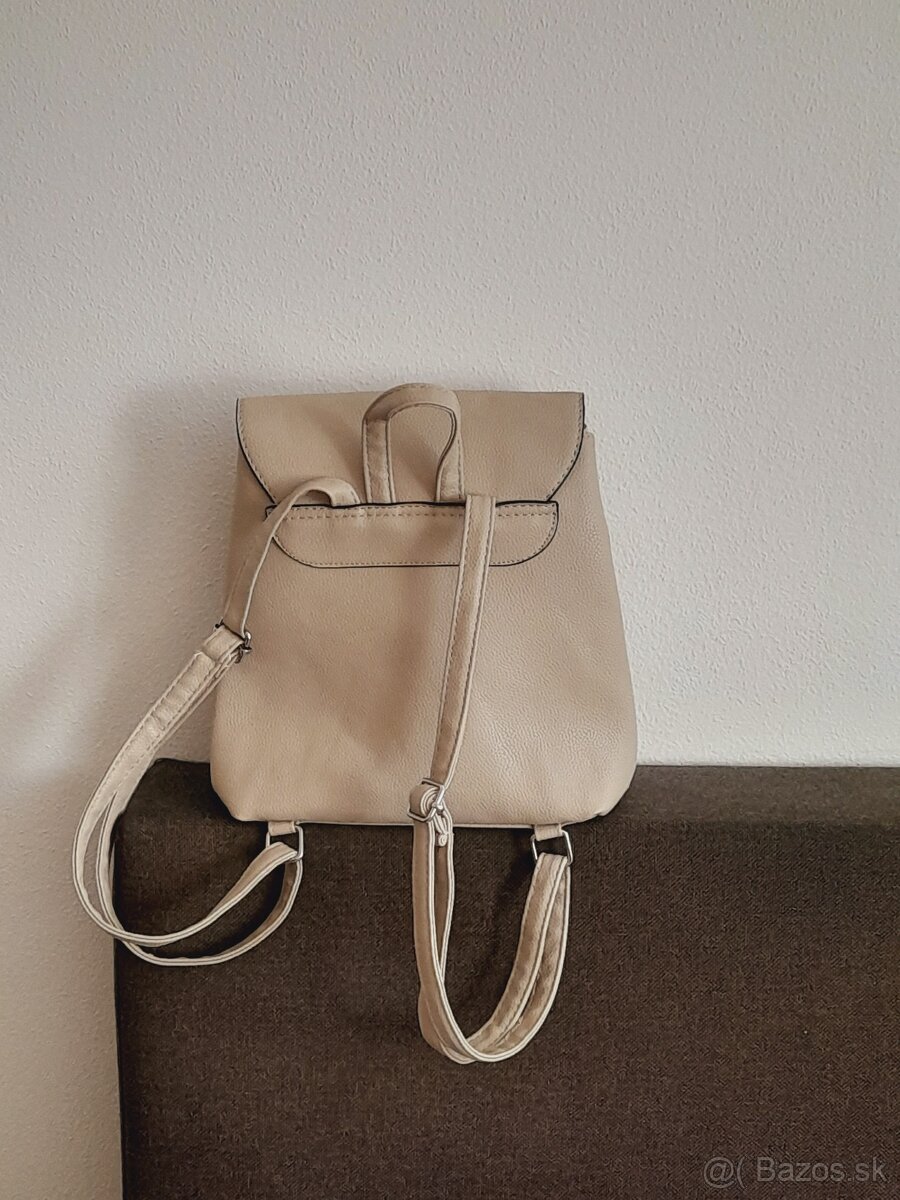 Kabelky, peňaženka, batoh - 4