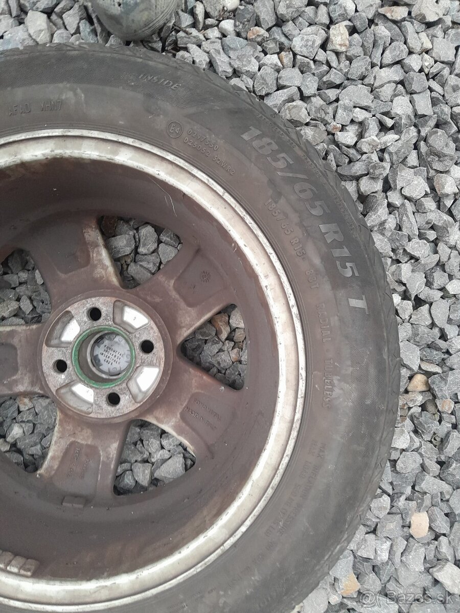 Predám plechové disky s pneumatikami - 4