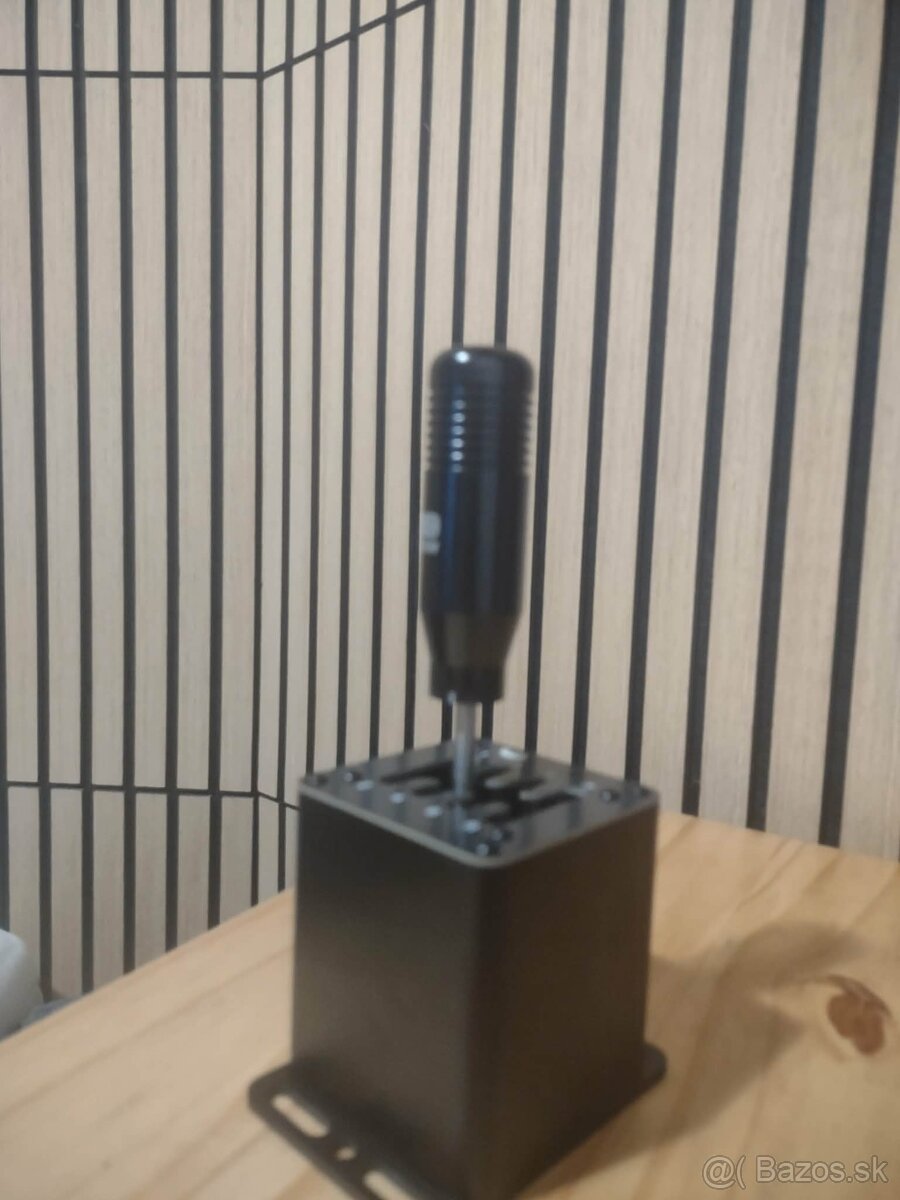 Manuálna riadiacia páka pre závodné hry - 4