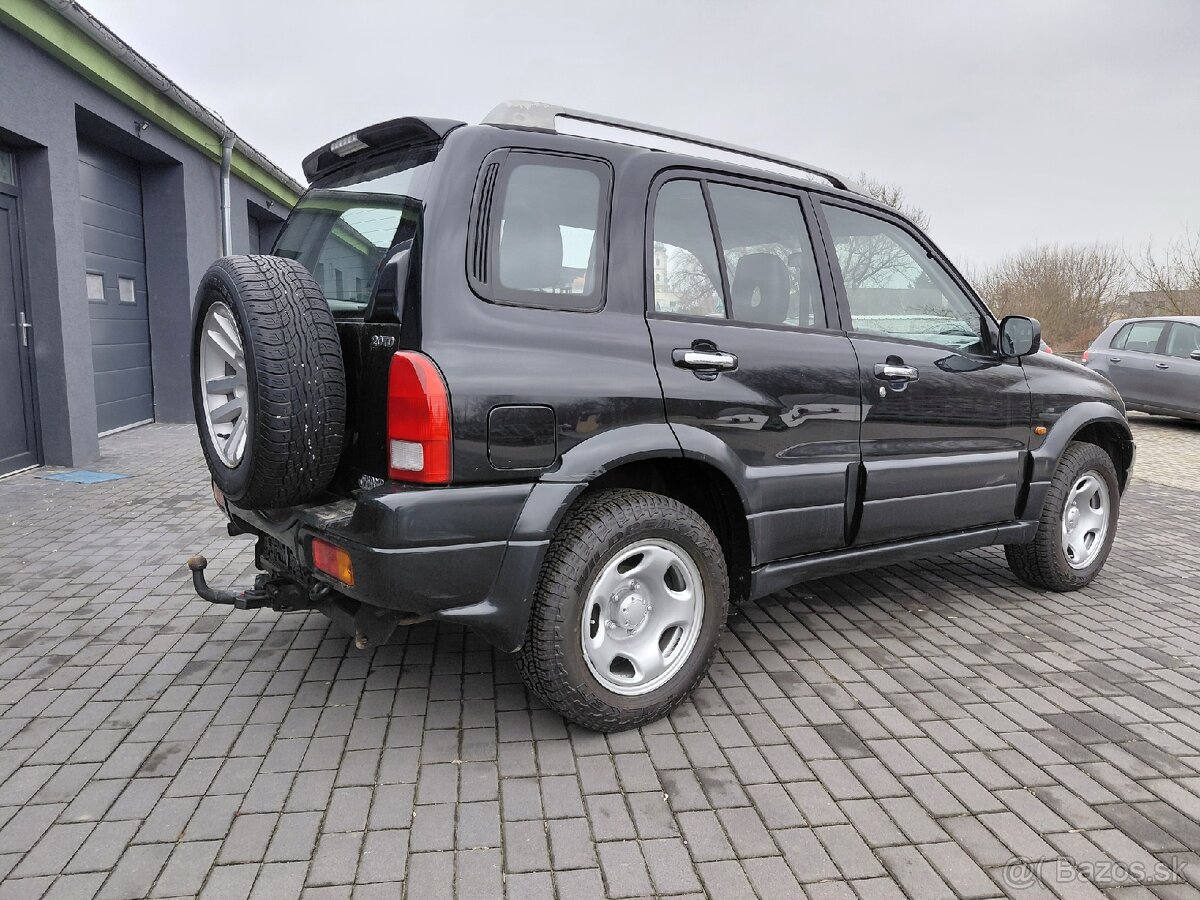 Suzuki Grand Vitara 2.0 D - 4