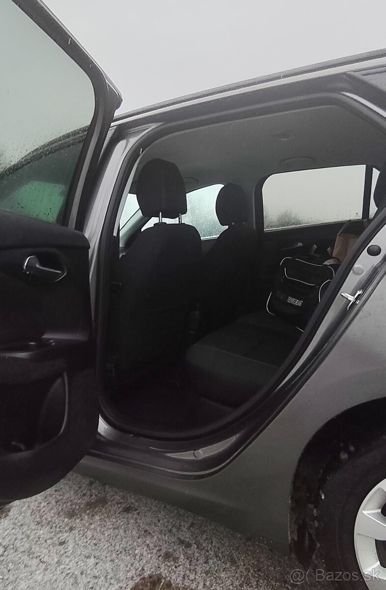 Fiat Tipo SW (Kombi) 1.4 T-Jet Lounge - 4