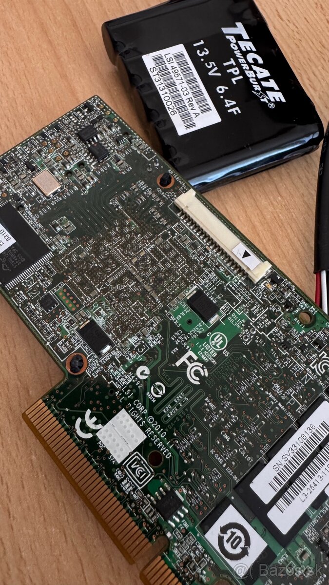RAID Broadcom LSI MegaRAID SAS /SATA 9266-8i - 4