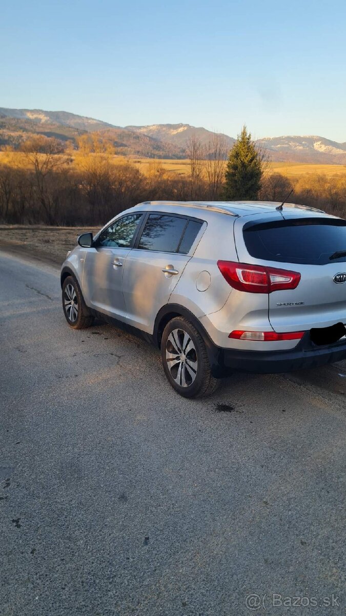 Kia Sportage 1.7crdi rv2012 - 4
