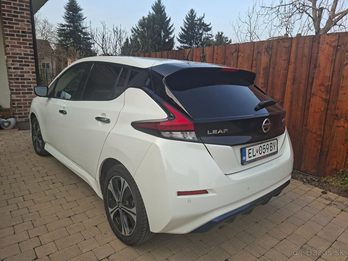 Predám Nissan Leaf 62 kWh batéria, 10/2020 - 4