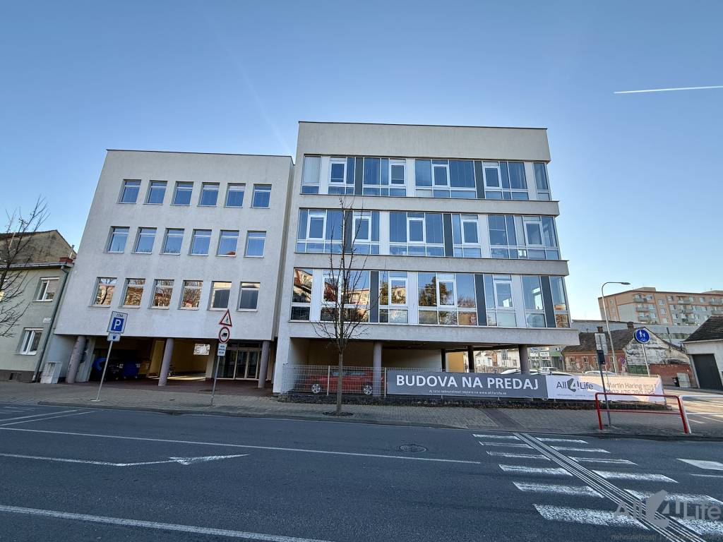 Investičná príležitosť: Moderná budova na bytový projekt v P - 4