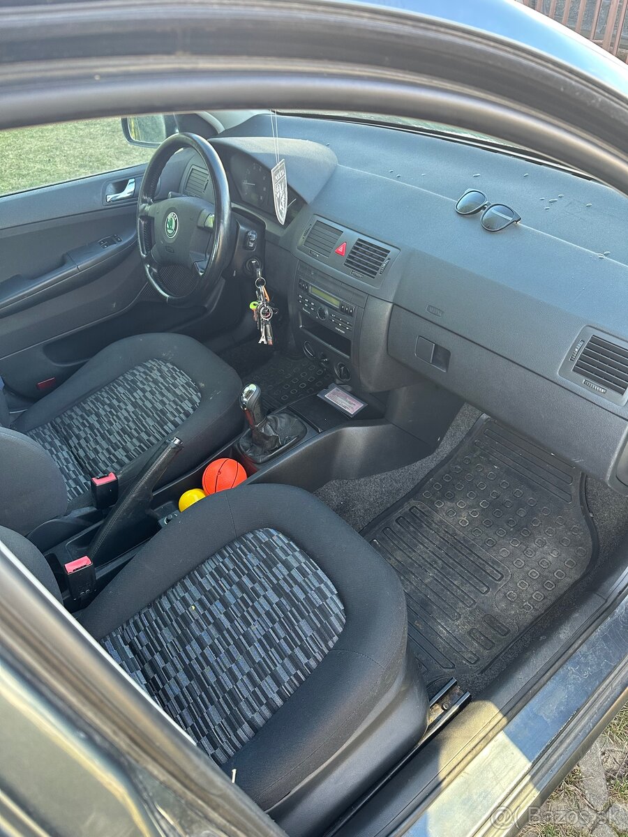 Škoda fabia 1.2 47kw rv.2004 - 4