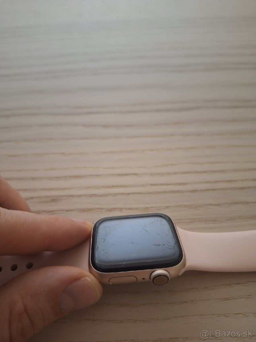 Apple Watch 4 40mm - 4